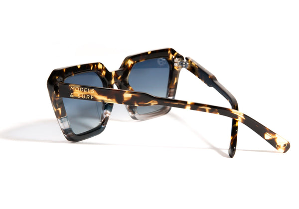 Load image into Gallery viewer, Sunglasses - Andree - Polarised - Models and Surf
 Load image into Gallery viewer, Sunglasses - Andree - Polarised - Models and Surf