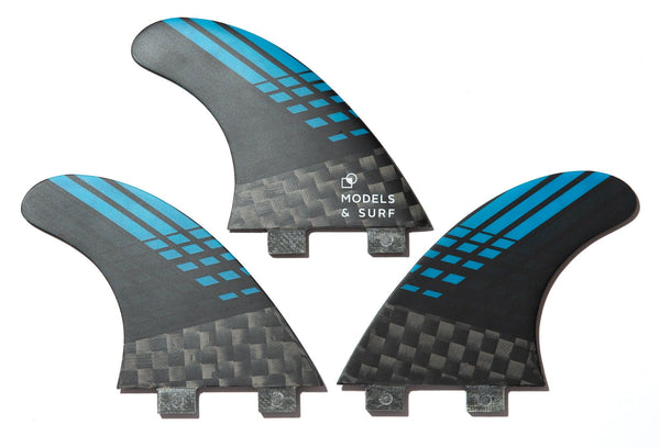 Load image into Gallery viewer, Surfboard Fins - The Racing - Thruster / Carbon Fibre - Models and Surf
